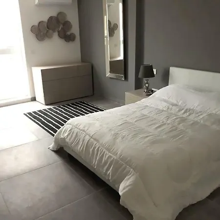 Apartment 9 Слима