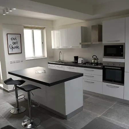 Apartment 9 *
