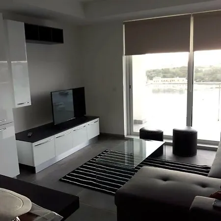 Apartment 9 *