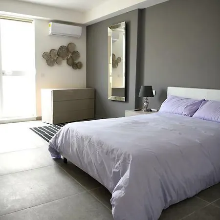 Apartment 9 * Sliema