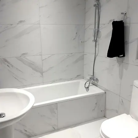 Apartment 9 * スリーマ